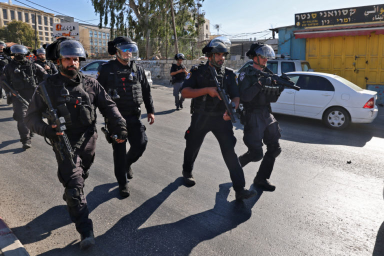 އިޒްރާއިލް ސިފައިން ފަލަސްތީނުގައި ފޯރިމަރަނީ