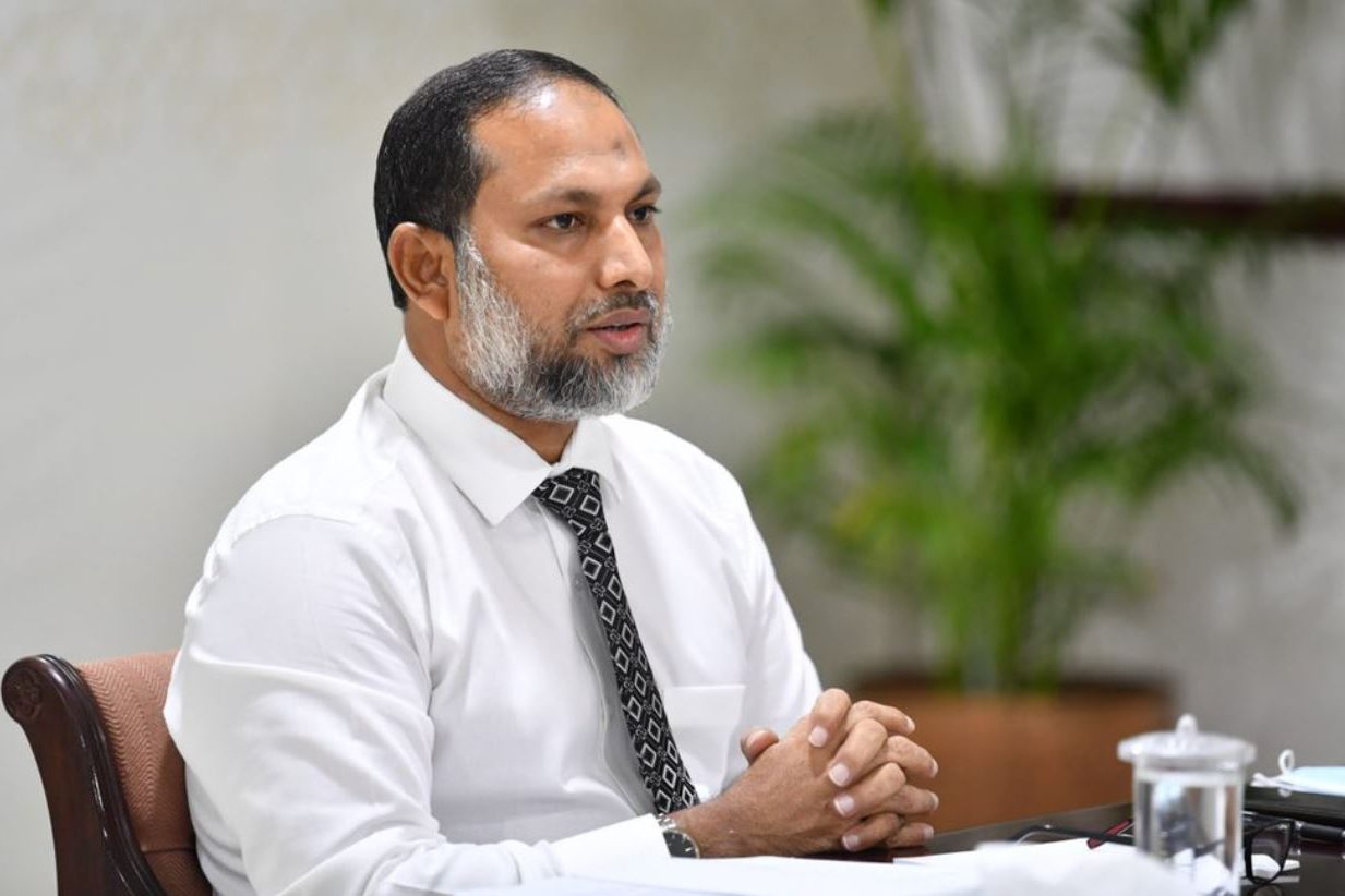 ހޯމް މިނިސްޓަރު އިމްރާން އަބްދުﷲ މަޖިލިސް އިންކުއަރީގައި