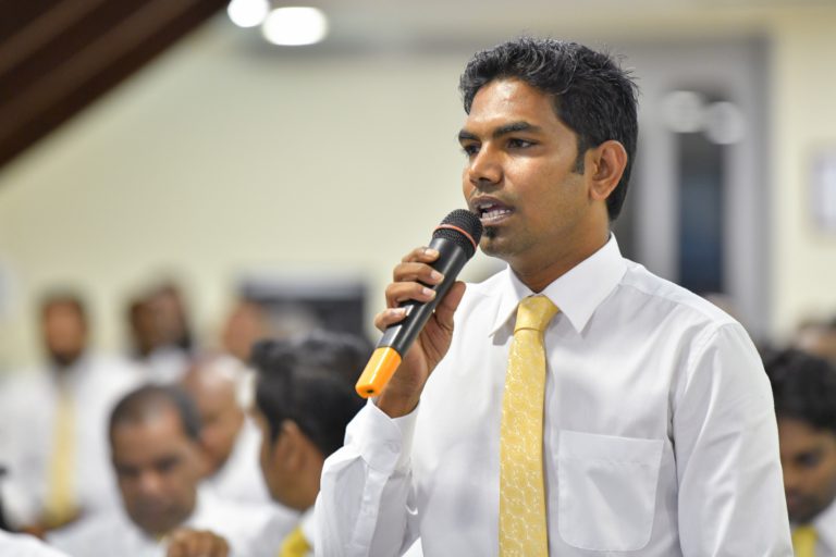 017 shifaz އެމްޑީޕީ ނައިބު ރައީސް މުހައްމަދު ޝިފާޒް