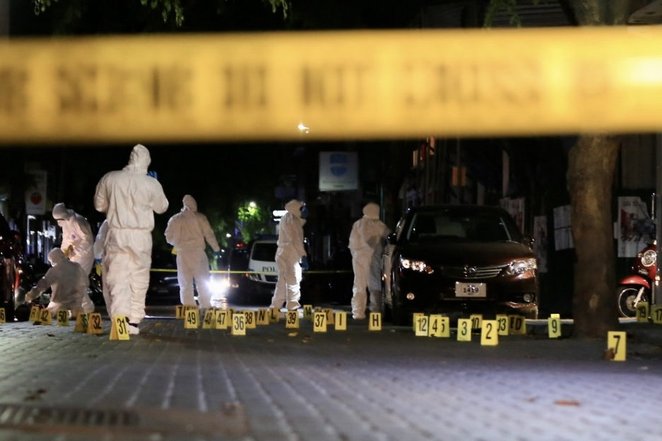 ރައީސް ނަޝީދަށް ހަމަލާ ދިން ސަރަހައްދުގައި ތަހުގީގު ޓީމުން ހަރަކާތްތެރިވަނީ