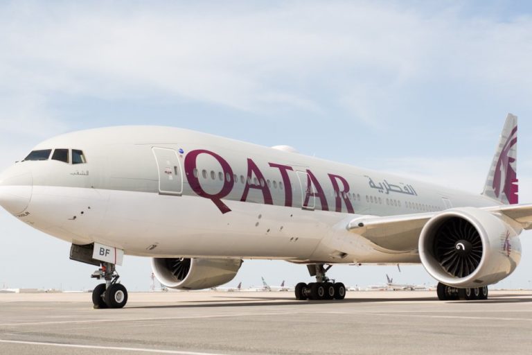 039 qatar ގަތަރު އެއާވޭޒްގެ ފްލައިޓެއް