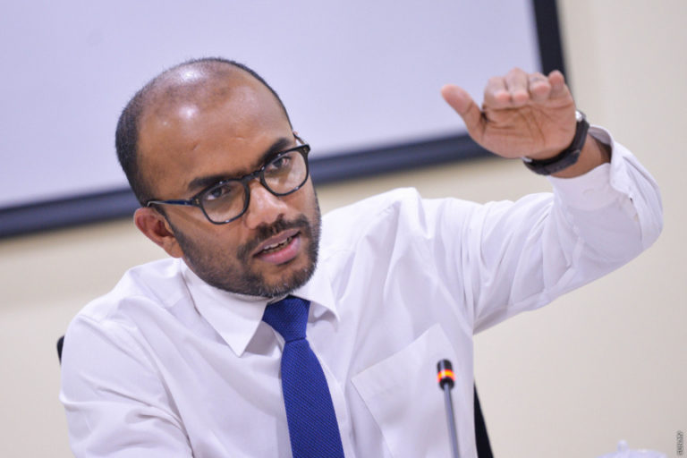 073 ameer މިނިސްޓަރު އަމީރު