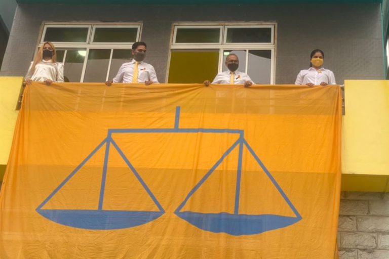 086 mdp އެމްޑީޕީގެ އަހަރީ ދުވަހުގެ ދިދަ ނެގުމުގެ ރަސްމިއްޔާތު
