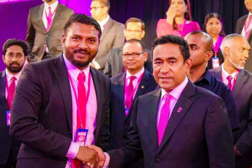 އަހުމަދު ނަރީޝް ކުރީގެ ރައީސް އަބްދުﷲ ޔާމީނާއެކު