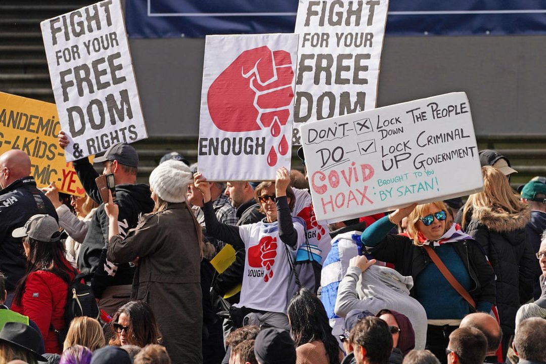 އޮސްޓްރޭލިއާ ލޮކްޑައުން ކުރުމުން އެކަމާ ދެކޮޅަށް މުޒާހަރާކޮށްފި