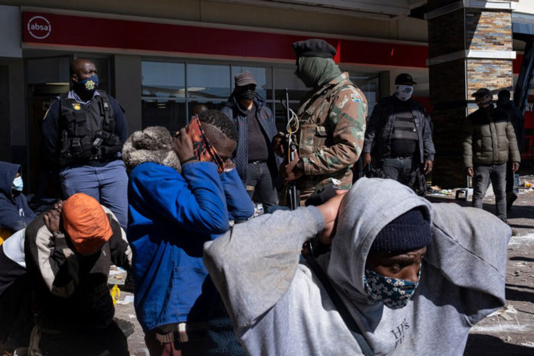 ސައުތު އެފްރިކާގައި މިހާރު ހިންގަމުންދާ ހަމަނުޖެހުންތައް