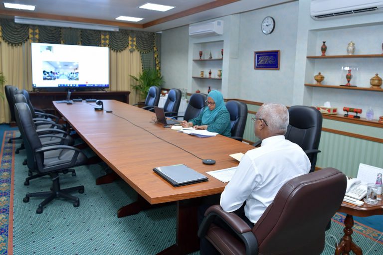 އައްޑޫ ސިޓީ ކައުންސިލާއިއެކު މިއަދު ރައީސް ބޭއްވެވި ބައްދަލުކުރެއްވުމުގެ ތެރެއިން