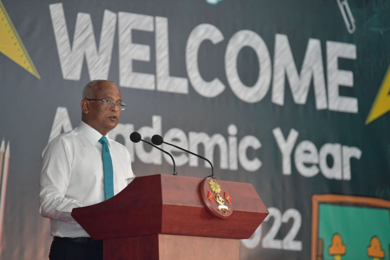 ރެހެންދި ސްކޫލުގައި ރައީސް ވާހަކަ ދައްކަވަނީ