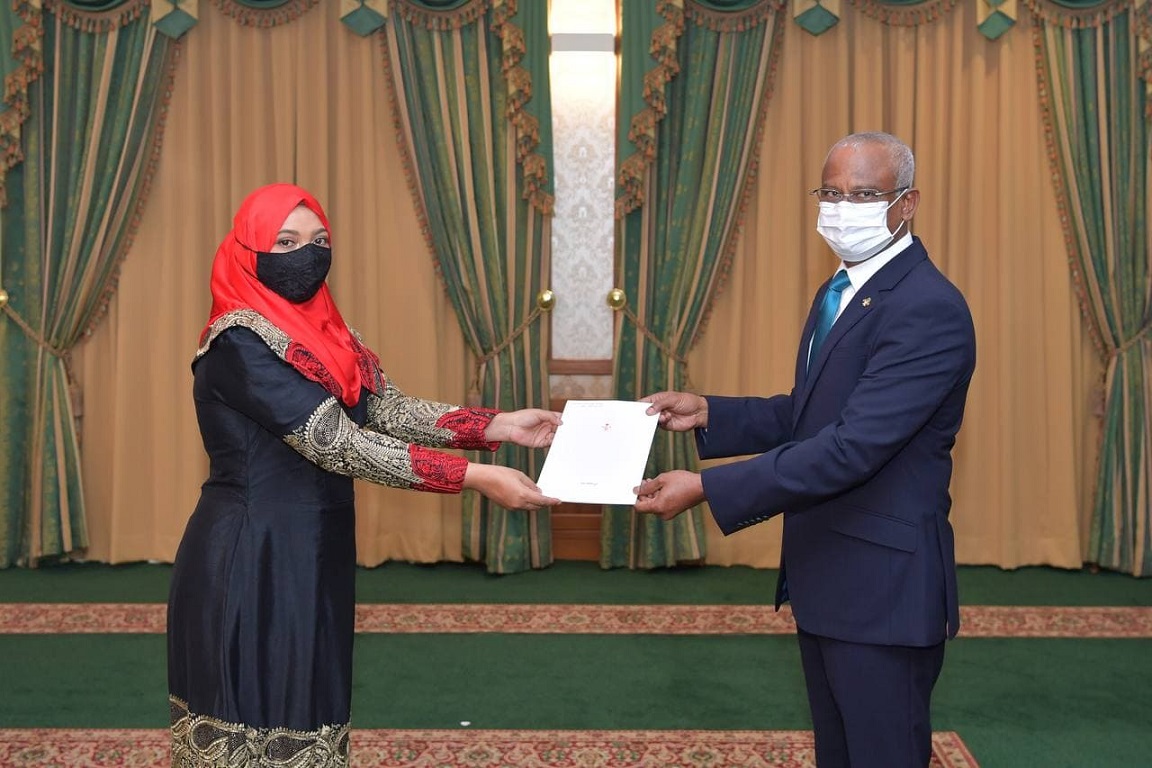 ވަޒީފާއާ ބެހޭ ޓްރައިބިއުނަލްއަށް އައްޔަނުކުރެއްވި ރިޝްފާ