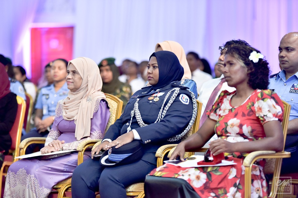 ރެހެންދި އެވޯޑު ހަފްލާއެއްގެ ތެރެއިން | ފޮޓޯ: އަވަސް