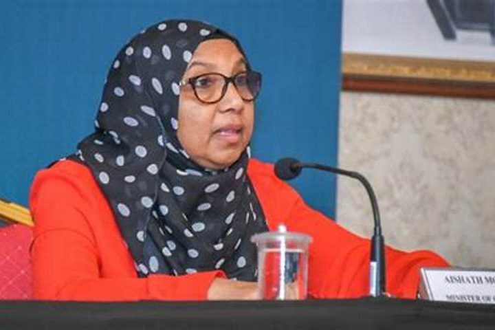 OIP (2) ޖެންޑަރ މިނިސްޓަރ ޑރ. އައިޝަތު މުހައްމަދު ދީދީ