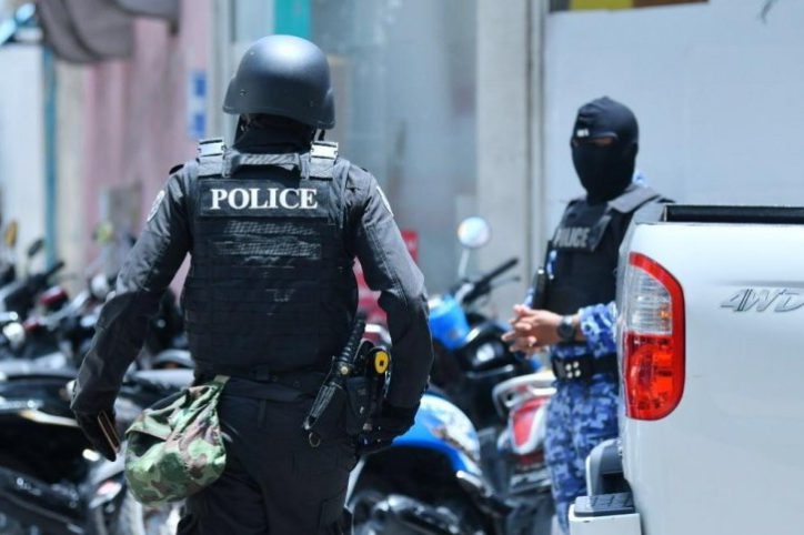Police-officers-in-a-special-operation