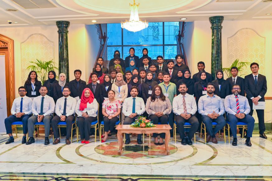 gb5ytvlagaa-xy-876x583