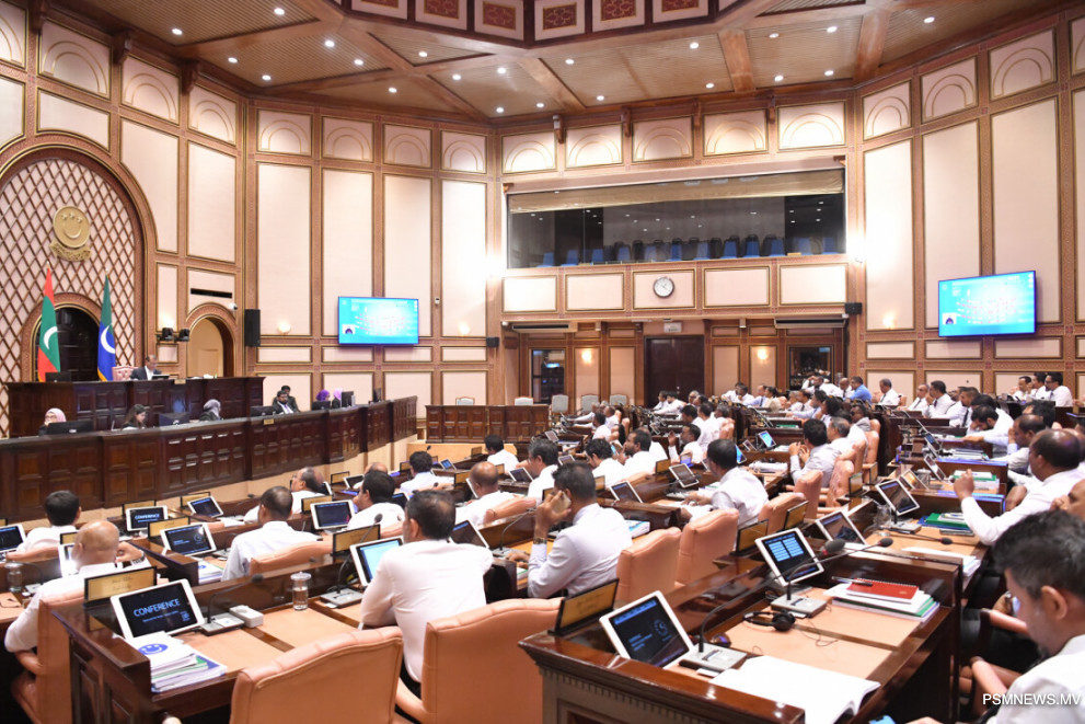 big_oLSoQfIgzgTrCWL0KG01zdD4r