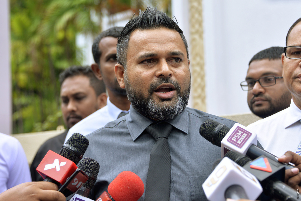 large_157060616636lFhX