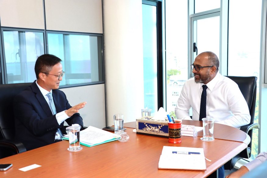 gsgqbrbxuaabmga-876x584