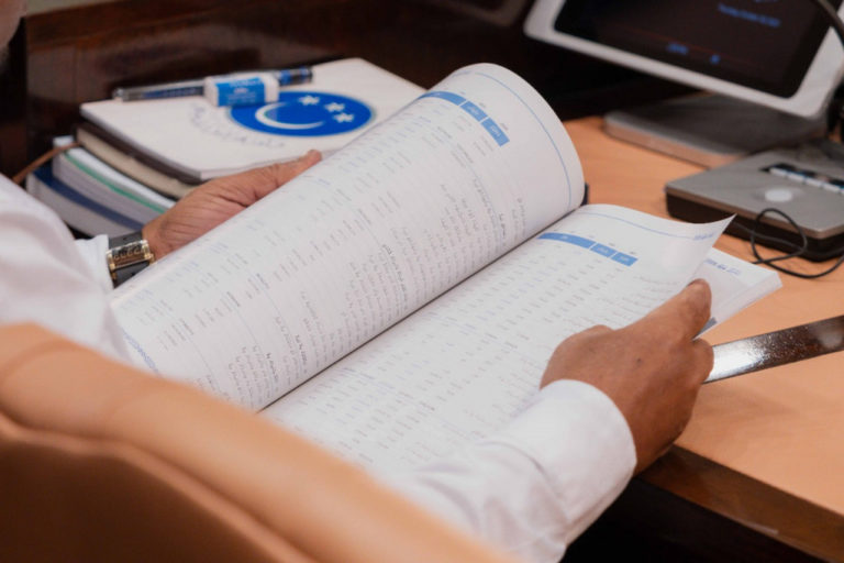 big_X65kPFMwV1hNEgGIFxPjSOJst