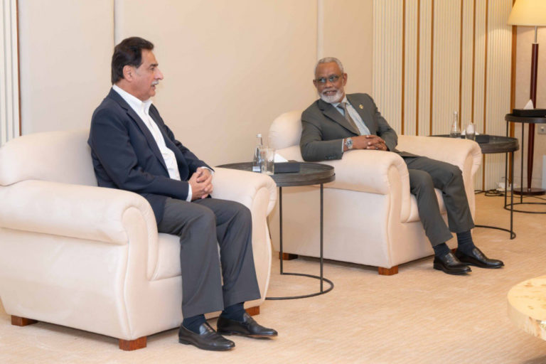 big_9io3srrrhDH21etwEMeiszS84