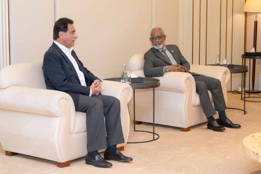 big_9io3srrrhDH21etwEMeiszS84