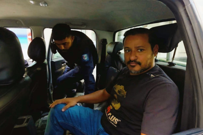 big_44q4vBsXzNS8hlGrblDffddPY