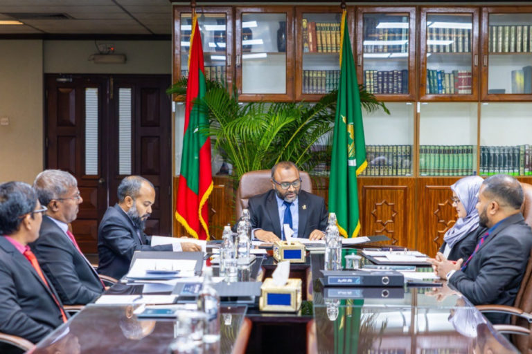 big_snMNbWI0MdnmENzRM9eYK7WZR