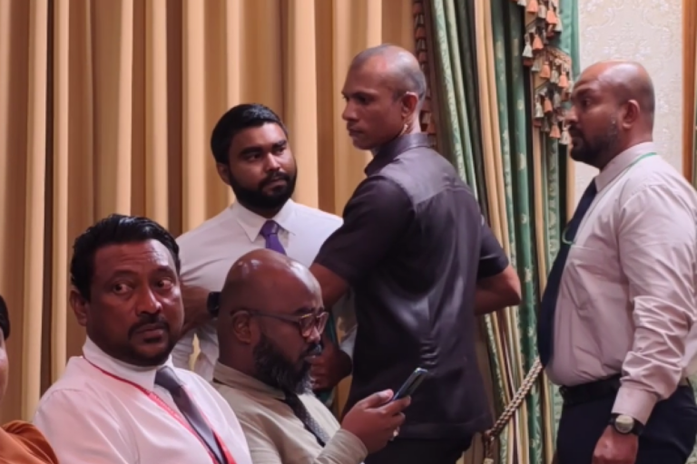 large_17784817336rcoZ ފޮޓޯ: ސަން